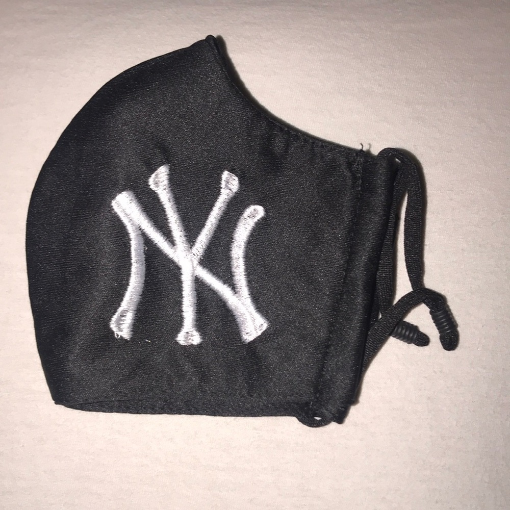 New York Yankees Mask
